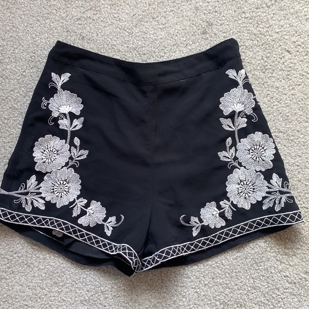 Embroidered shorts